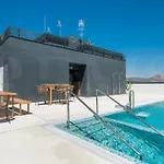22Nd Floor Modern Urban Sky Apartment With Parking & Gym By Rems